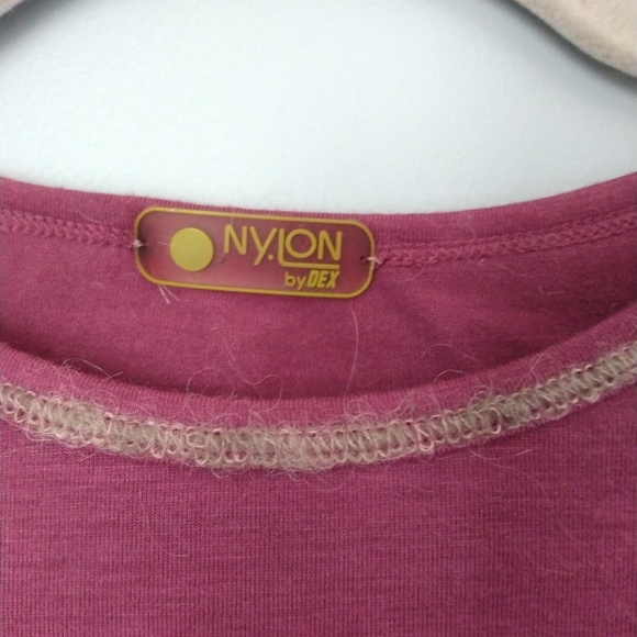 Dark Pink / Plum Color Camisole Sleeveless with Fuzzy (?) Edges Floral Details - Picture 4 of 4